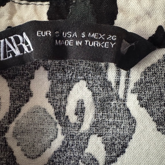 Zara Black and White Mini Sundress with Bishop Sleeves - Picture 10 of 11